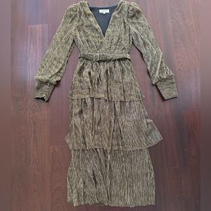 Gold flowy dress size Small